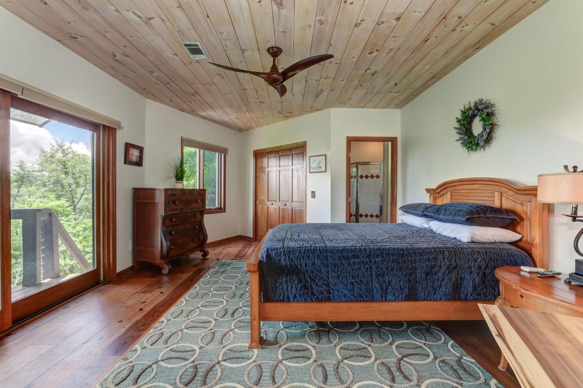 Falken Haus - Relax In Seclusion With Panoramic Lake Views جاسبير المظهر الخارجي الصورة