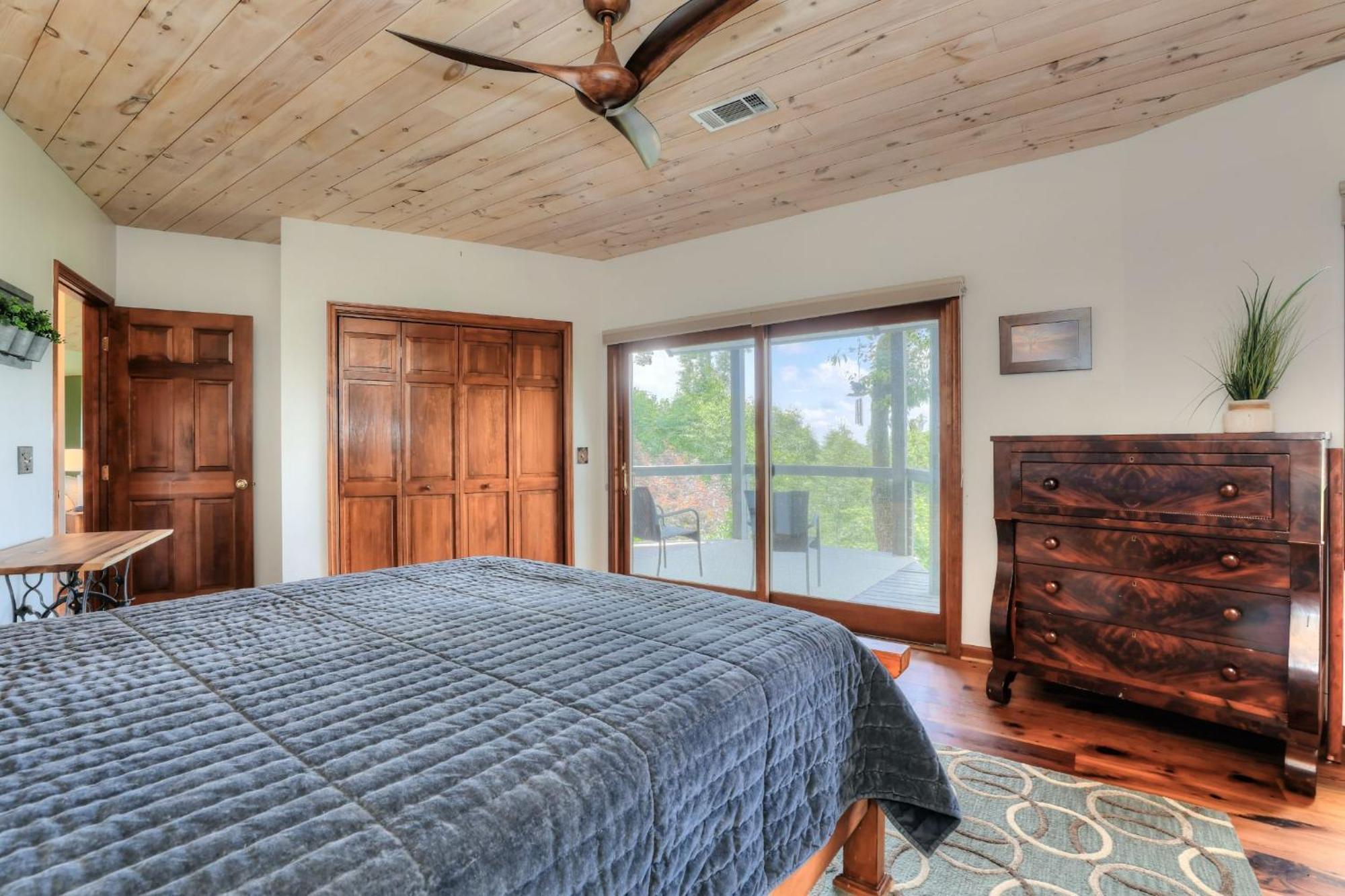 Falken Haus - Relax In Seclusion With Panoramic Lake Views جاسبير المظهر الخارجي الصورة