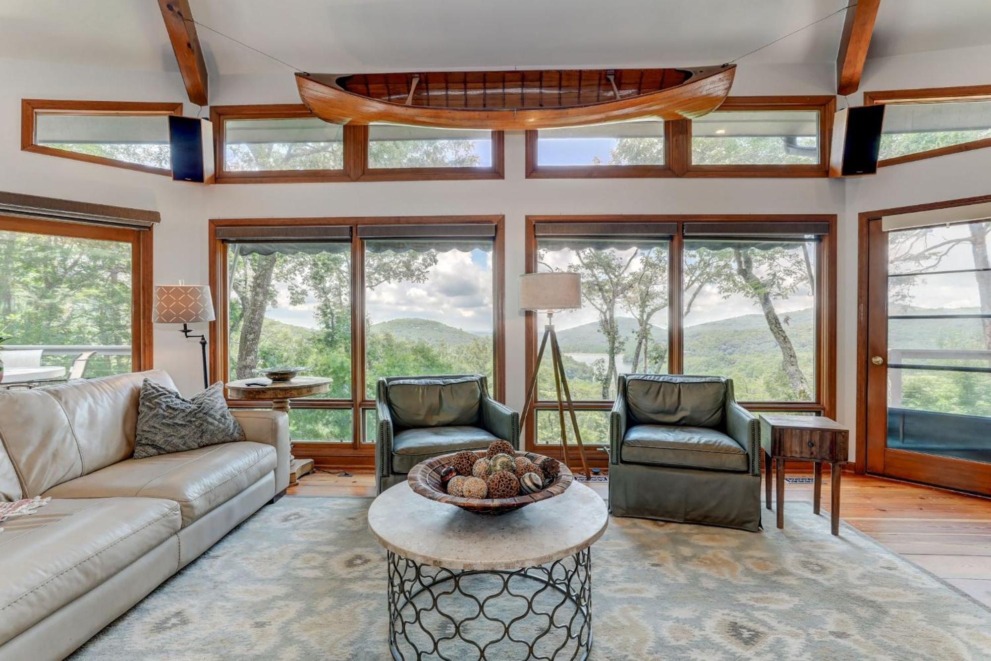 Falken Haus - Relax In Seclusion With Panoramic Lake Views جاسبير المظهر الخارجي الصورة